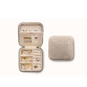 Benevolence LA plush velvet jewelry storage box travel